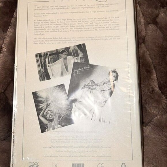 Authentic Hollywood Royalty (HR) Josephine Baker "La Divine"-Outfit - Picture 8 of 11